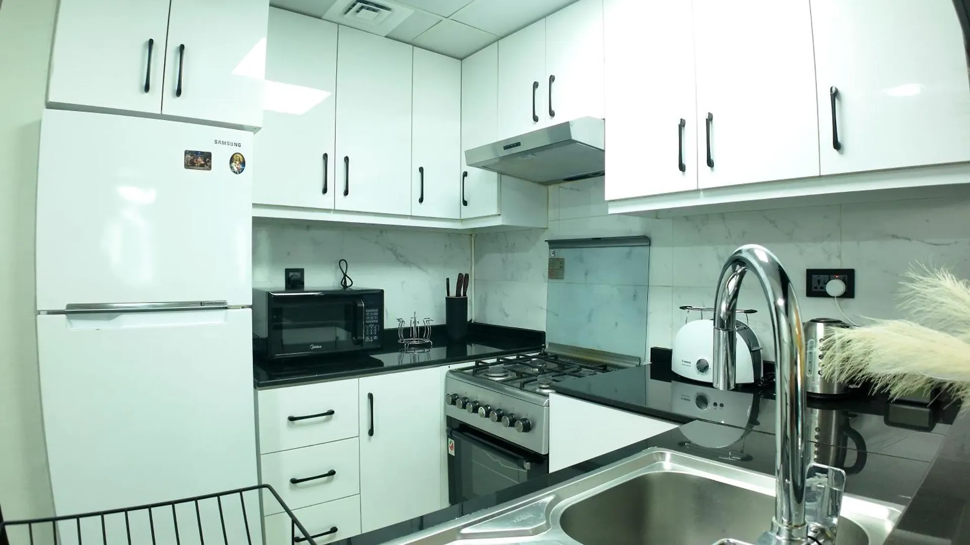 Silk Valley - Modern 1B Close To The Beach & Metro Dubai Apartment